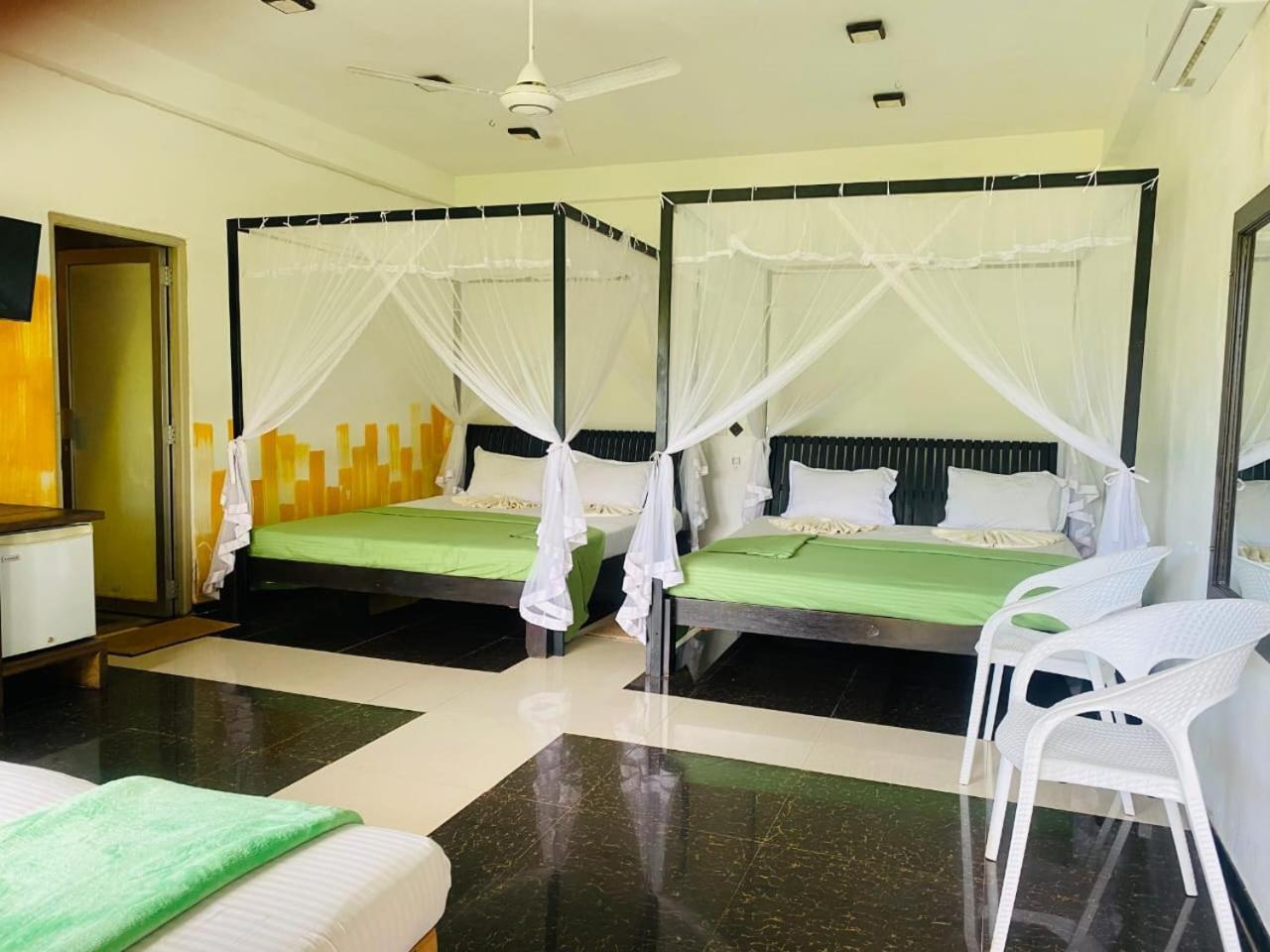 Leisure Land Bed and Breakfast Galle Buitenkant foto